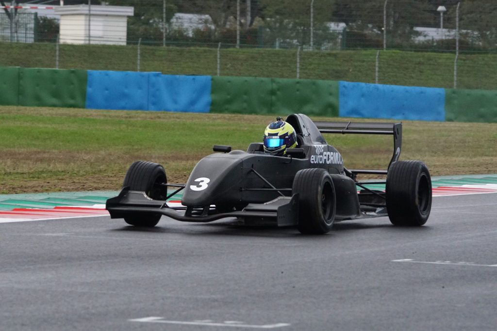 Formule Renault 2013 pour Alexis VALENTIN sur le circuit de Nevers Magny-Cours
