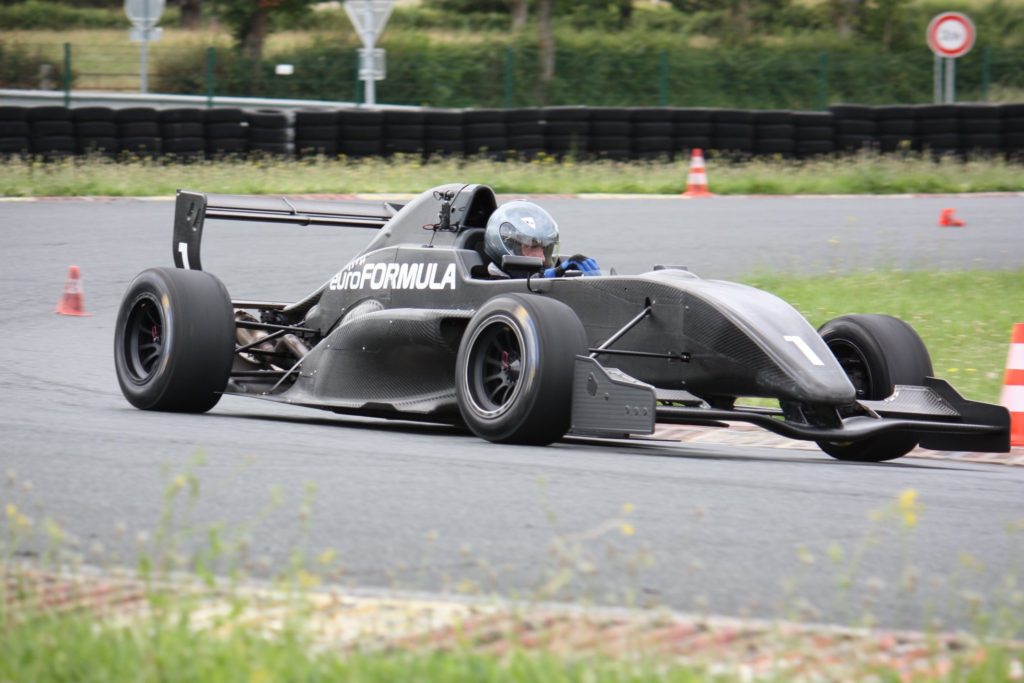 Formule Renault 2.0 avec Euroformula et Mercury Silver sur le Circuit de La Châtre