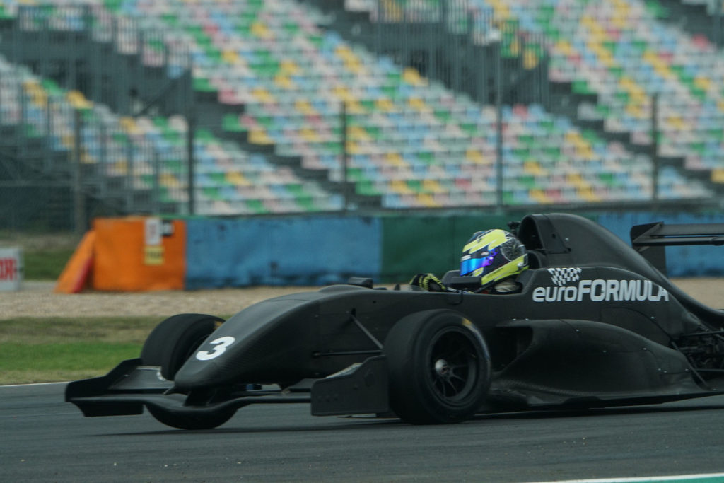 Formule Renault 2013 avec Euroformula lors d'un Trackday à Magny-Cours