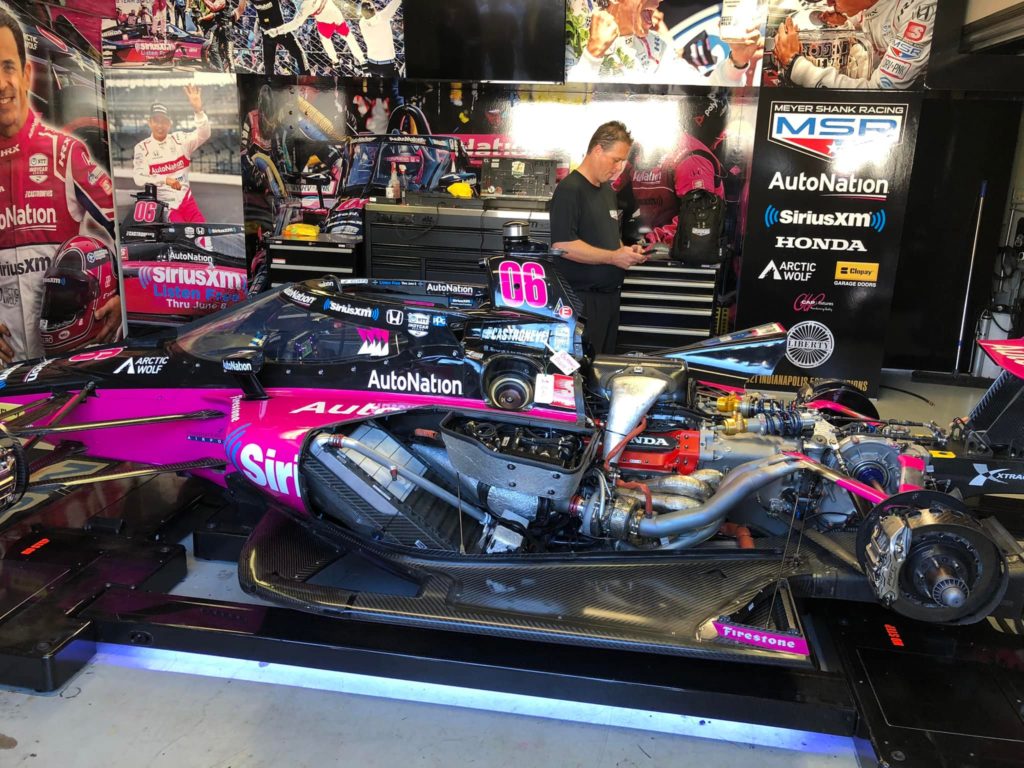 Un petit tour dans les garages d'Indy 500 ?