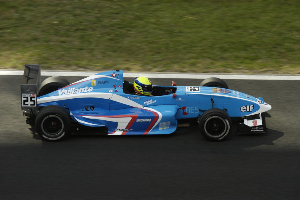 Christophe Laudat, Vainqueur du premier Volant Michel Vaillant au volant de sa Tatuus Formule Renault 2000.